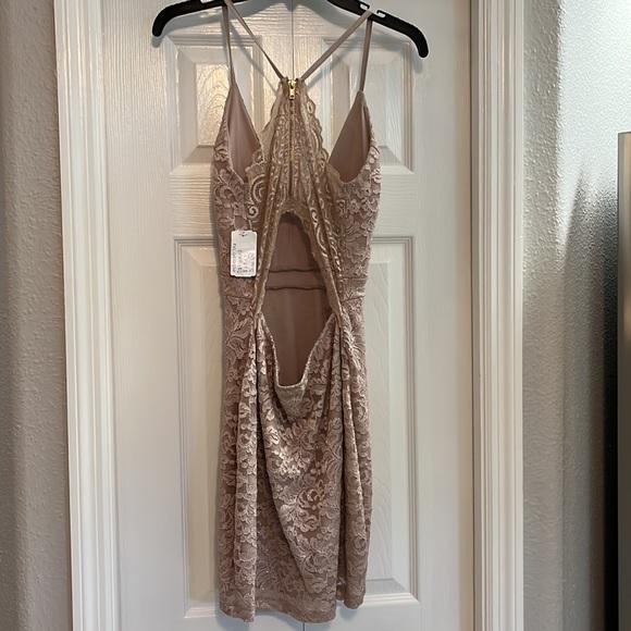 Windsor lace cocktail mini dress size medium - Picture 2 of 9